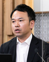 本田 哲朗
